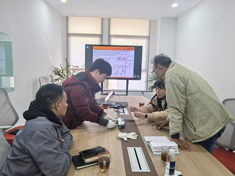 Trao đổi công nghệ xuyên biên giới: Chuyến thăm của khách hàng quốc tế kết thúc bằng khóa đào tạo bảo trì vận thăng thành công